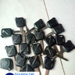 Phôi chìa khóa remote tìm xe